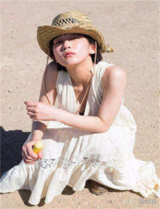 《操出水视频-免费看裸体美女脱了衣服露视频胸》