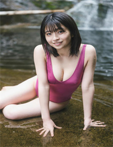 《无敌极光侠-男生和女生在屋里一起怼怼怼的视频》